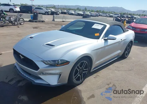 2018 Ford Mustang Ecoboost Premium z USA, uszkodzony, nr VIN 1FATP8UH6J5110357